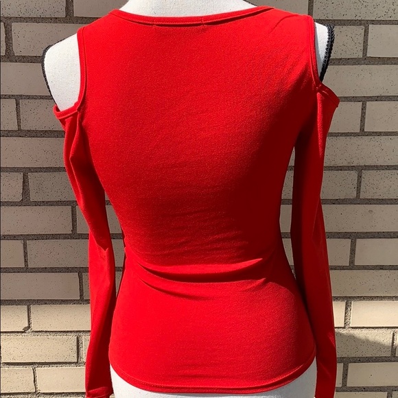 Red Cold Shoulder With Black Trim Eye Hook Closure Front Top - Picture 5 of 8